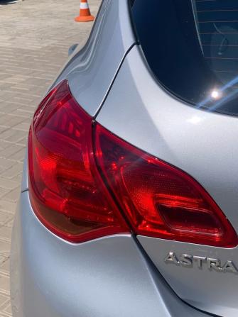 Opel Astra J с пробегом 2011 года, цена 699 900 рублей, 183870 км, хэтчбек, Автокод Объявления