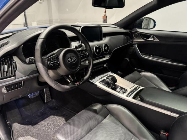Kia Stinger I с пробегом 2018 года, цена 2 300 000 рублей, 194757 км, лифтбек, Автокод Объявления