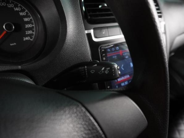 Volkswagen Polo V с пробегом 2011 года, цена 944 000 рублей, 92855 км, седан, Автокод Объявления