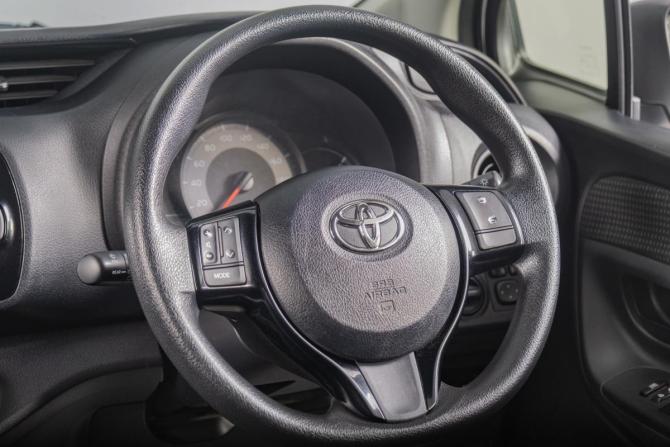 Toyota Vitz III (XP130) Рестайлинг 2 с пробегом 2019 года, цена 1 549 000 рублей, 66500 км, хэтчбек, Автокод Объявления