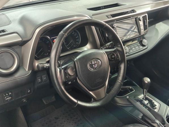 Toyota RAV4 IV (XA40) Рестайлинг с пробегом 2018 года, цена 2 895 000 рублей, 116684 км, внедорожник, Автокод Объявления