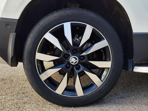 Skoda Karoq I с пробегом 2020 года, цена 2 430 000 рублей, 57000 км, внедорожник, Автокод Объявления