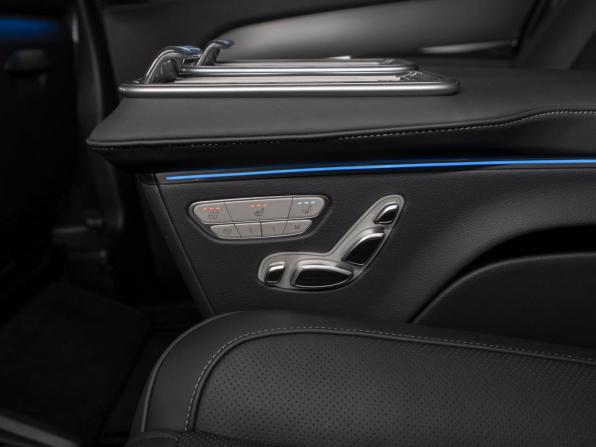 Mercedes-Benz V-Класс III (W447) Рестайлинг 2 с пробегом 2025 года, цена 13 500 000 рублей, 22 км, минивэн, Автокод Объявления