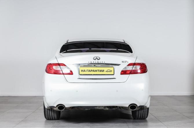 Infiniti M IV с пробегом 2013 года, цена 1 799 000 рублей, 279000 км, седан, Автокод Объявления