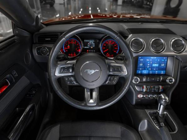 Ford Mustang VI Рестайлинг с пробегом 2020 года, цена 4 350 000 рублей, 32515 км, купе, Автокод Объявления