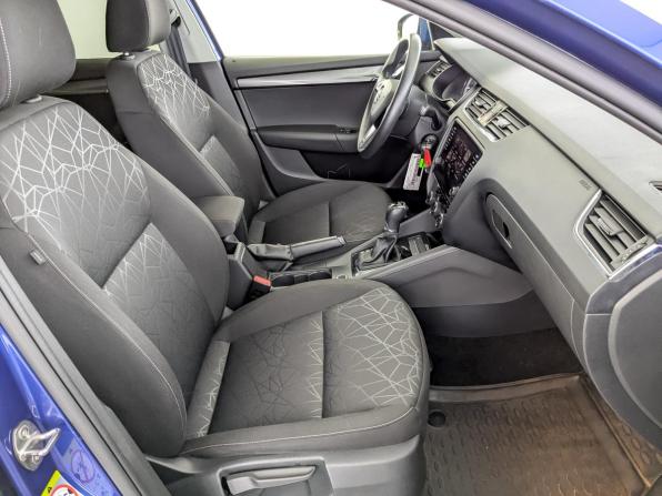 Skoda Octavia III (A7) Рестайлинг с пробегом 2019 года, цена 1 970 000 рублей, 104479 км, лифтбек, Автокод Объявления