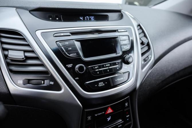 Hyundai Elantra V (MD) Рестайлинг с пробегом 2015 года, цена 899 000 рублей, 198452 км, седан, Автокод Объявления