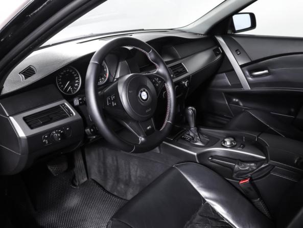 BMW 5 серии V (E60/E61) с пробегом 2004 года, цена 788 000 рублей, 270002 км, седан, Автокод Объявления