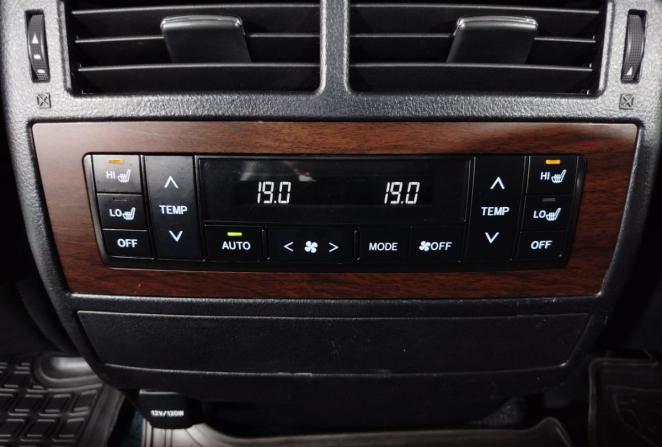 Toyota Land Cruiser 200 Series Рестайлинг 2 с пробегом 2016 года, цена 5 600 000 рублей, 269212 км, внедорожник, Автокод Объявления