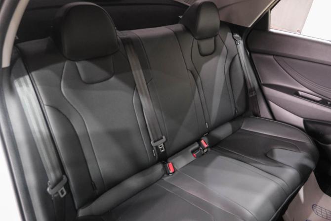 Hyundai Elantra VII (CN7) Рестайлинг с пробегом 2024 года, цена 2 569 000 рублей, 3500 км, седан, Автокод Объявления