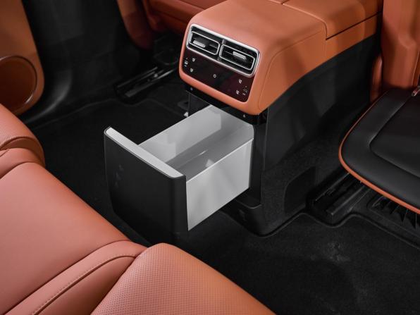 Новый Li Auto (Lixiang) L7 I Рестайлинг 2025 года, цена 10 490 000 рублей, внедорожник, Автокод Объявления