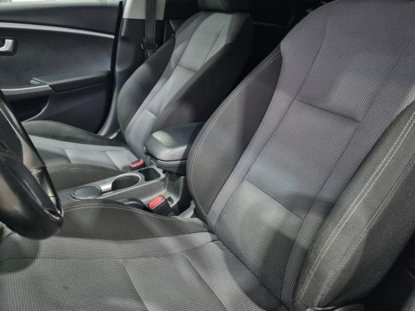 Hyundai i30 II с пробегом 2013 года, цена 945 000 рублей, 140032 км, хэтчбек, Автокод Объявления