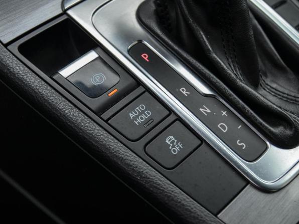 Volkswagen Passat B7 с пробегом 2012 года, цена 1 025 000 рублей, 250374 км, седан, Автокод Объявления