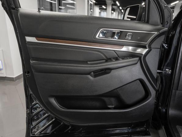 Ford Explorer V Рестайлинг 2 с пробегом 2018 года, цена 2 940 000 рублей, 144668 км, внедорожник, Автокод Объявления