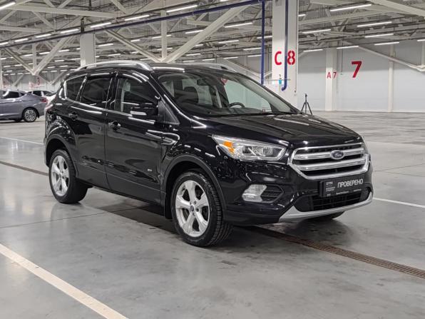 Ford Kuga II Рестайлинг с пробегом 2017 года, цена 1 375 000 рублей, 195132 км, внедорожник, Автокод Объявления