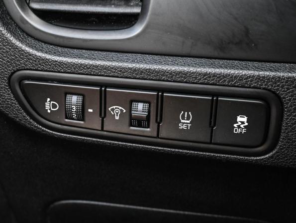 Kia Rio IV с пробегом 2018 года, цена 1 379 000 рублей, 141167 км, седан, Автокод Объявления