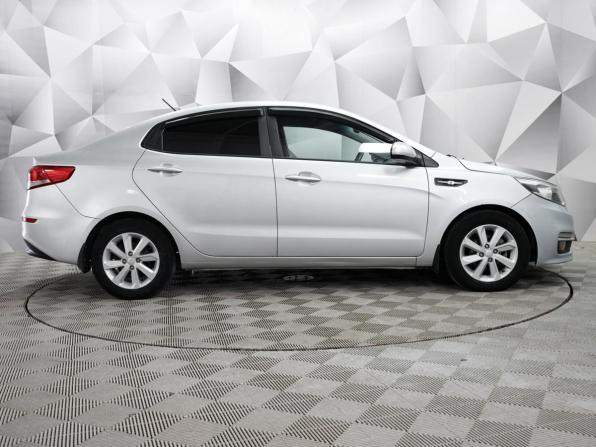 Kia Rio III Рестайлинг с пробегом 2016 года, цена 942 000 рублей, 170000 км, седан, Автокод Объявления