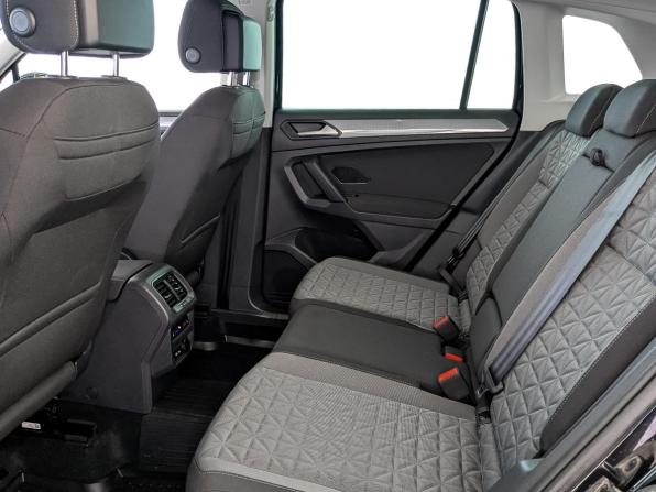Volkswagen Tiguan II Рестайлинг с пробегом 2021 года, цена 3 780 000 рублей, 17314 км, внедорожник, Автокод Объявления
