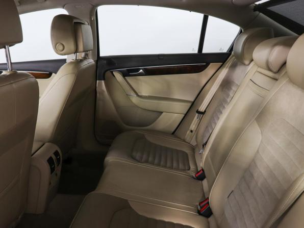 Volkswagen Passat B7 с пробегом 2012 года, цена 977 000 рублей, 219259 км, седан, Автокод Объявления