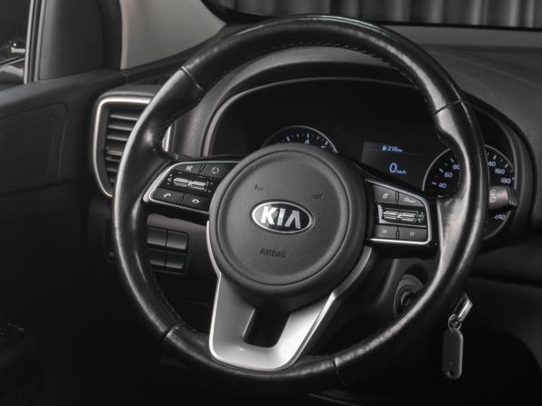 Kia Sportage IV Рестайлинг с пробегом 2019 года, цена 2 479 000 рублей, 83000 км, внедорожник, Автокод Объявления