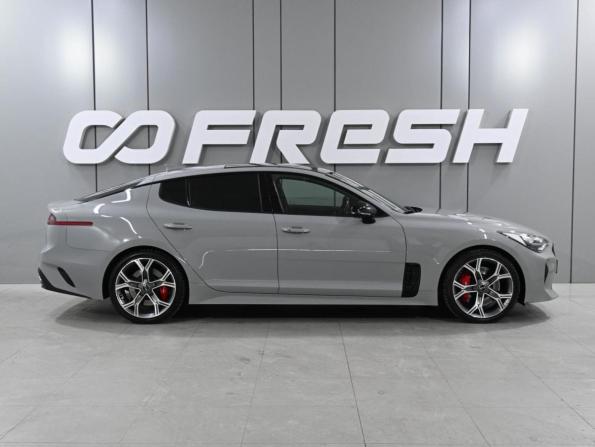Kia Stinger I с пробегом 2018 года, цена 4 249 000 рублей, 60764 км, лифтбек, Автокод Объявления