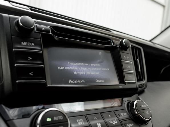 Toyota RAV4 IV (XA40) Рестайлинг с пробегом 2016 года, цена 2 240 000 рублей, 90392 км, внедорожник, Автокод Объявления