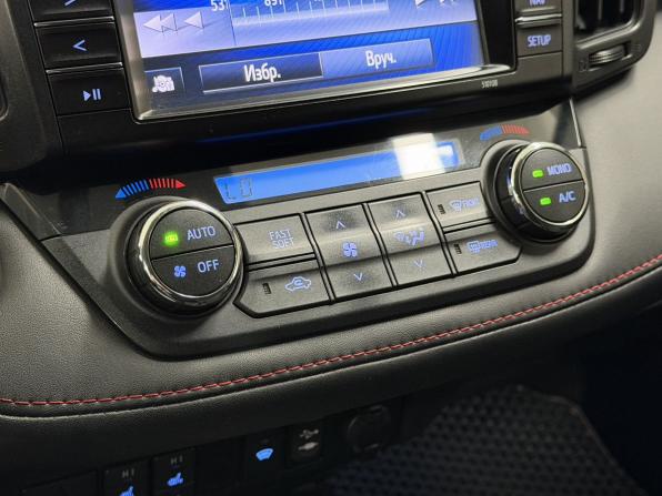 Toyota RAV4 IV (XA40) Рестайлинг с пробегом 2018 года, цена 2 149 000 рублей, 179300 км, внедорожник, Автокод Объявления