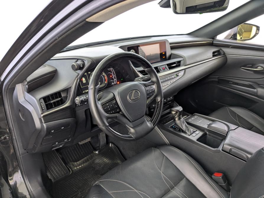 Lexus ES VII Москва  - изображение 16