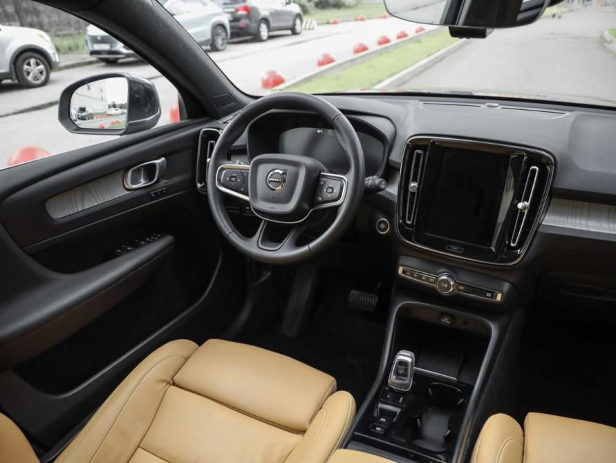 Volvo XC40 I Санкт-Петербург  - изображение 14