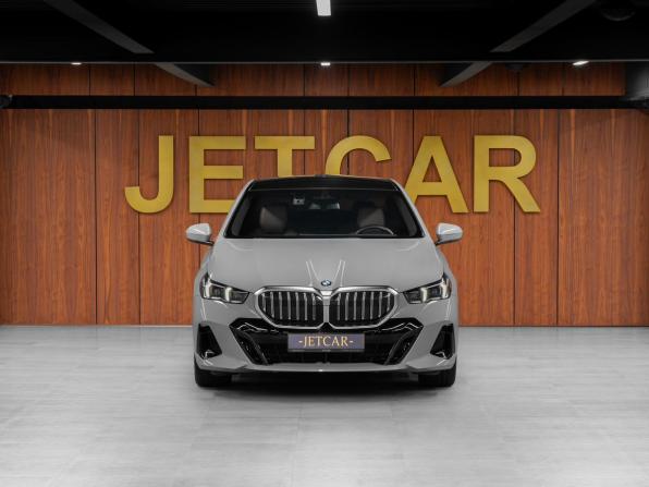 BMW 5 серии VIII (G60/G61/G68) с пробегом 2024 года, цена 6 770 000 рублей, 5604 км, седан, Автокод Объявления