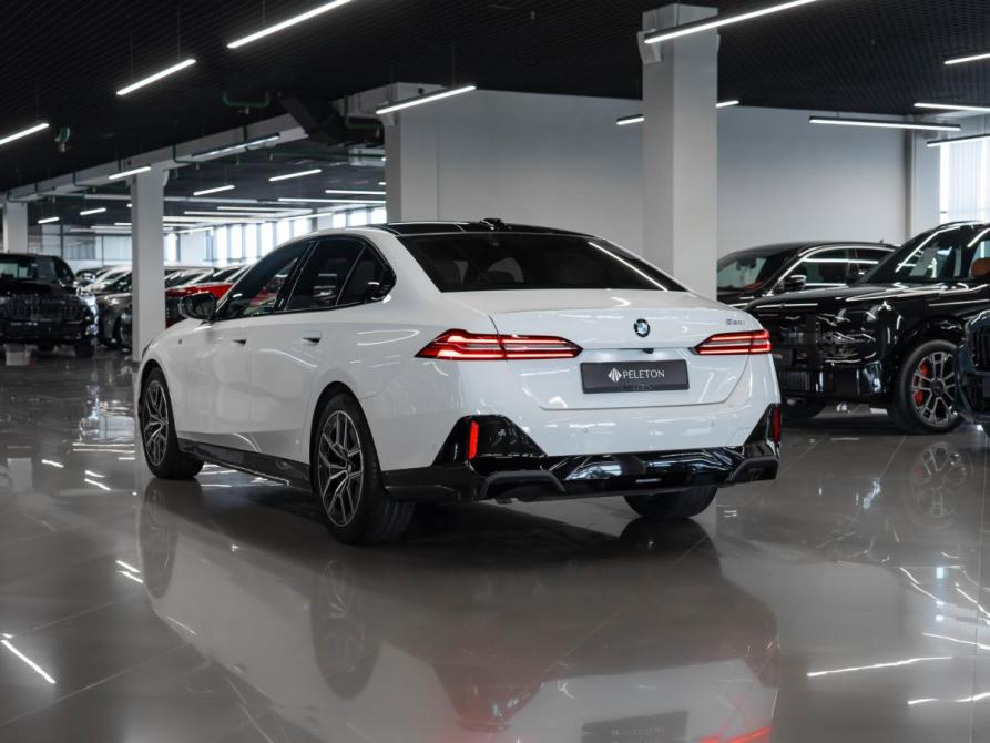 BMW 5 серии VIII (G60/G61/G68) Москва  - изображение 4