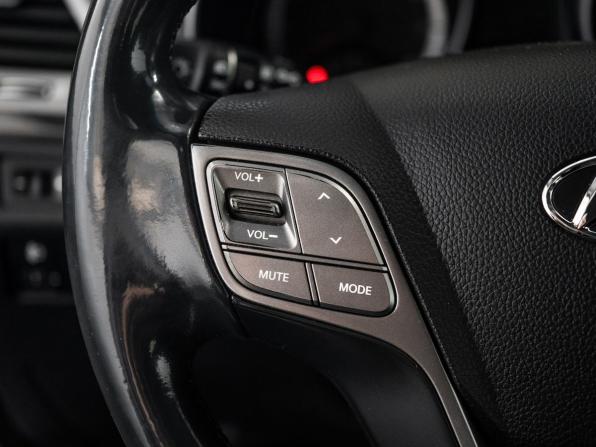 Hyundai Santa Fe III с пробегом 2012 года, цена 1 650 000 рублей, 177269 км, внедорожник, Автокод Объявления