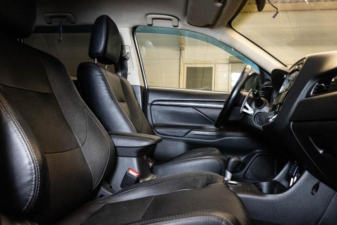 Mitsubishi Outlander III Рестайлинг 2 с пробегом 2015 года, цена 1 579 000 рублей, 157025 км, внедорожник, Автокод Объявления