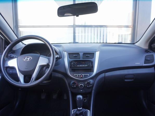 Hyundai Solaris I с пробегом 2013 года, цена 670 000 рублей, 170835 км, седан, Автокод Объявления
