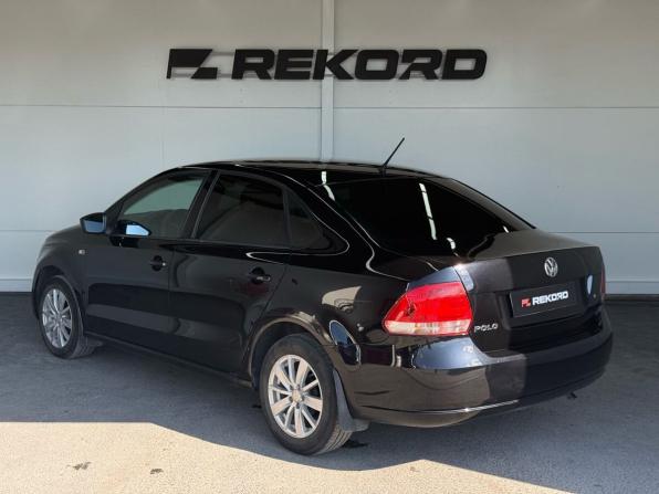 Volkswagen Polo V с пробегом 2014 года, цена 880 000 рублей, 178396 км, седан, Автокод Объявления