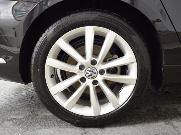 Volkswagen Passat B7 с пробегом 2013 года, цена 1 299 995 рублей, 61123 км, универсал, Автокод Объявления
