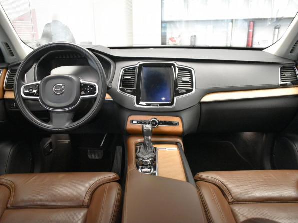 Volvo XC90 II с пробегом 2018 года, цена 3 949 000 рублей, 148500 км, внедорожник, Автокод Объявления