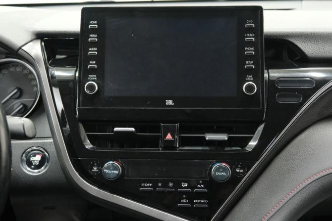 Toyota Camry VIII (XV70) Рестайлинг с пробегом 2021 года, цена 3 489 000 рублей, 62900 км, седан, Автокод Объявления