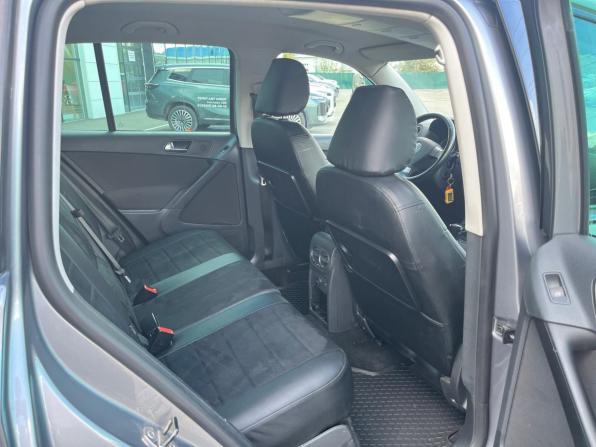 Volkswagen Tiguan I с пробегом 2009 года, цена 950 000 рублей, 286589 км, внедорожник, Автокод Объявления