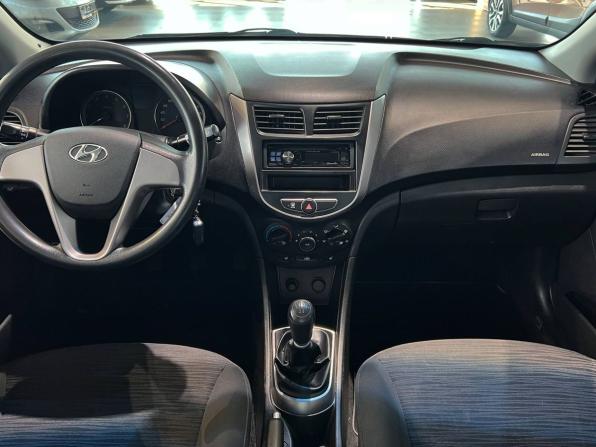 Hyundai Solaris I Рестайлинг с пробегом 2014 года, цена 750 000 рублей, 214000 км, седан, Автокод Объявления