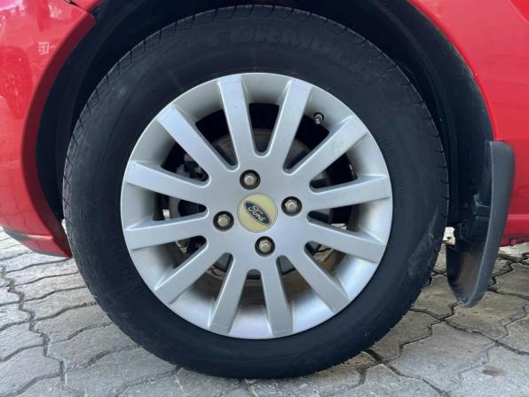 Ford Fusion I Рестайлинг с пробегом 2007 года, цена 353 192 рубля, 193415 км, хэтчбек, Автокод Объявления