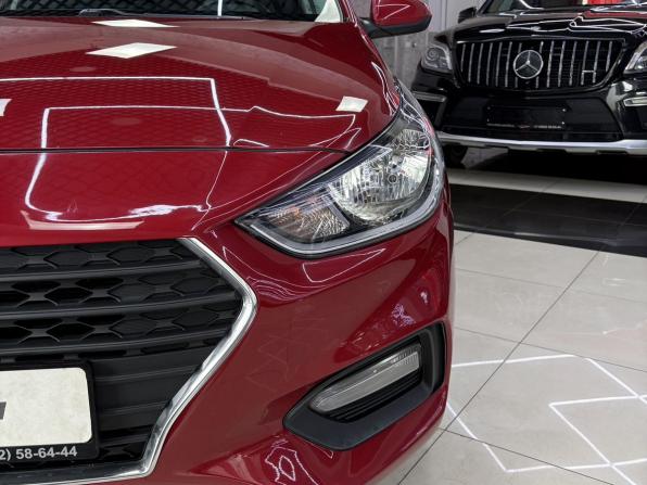 Hyundai Solaris II с пробегом 2018 года, цена 1 095 000 рублей, 132471 км, седан, Автокод Объявления
