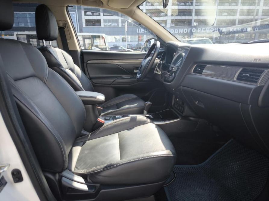 Mitsubishi Outlander III Рестайлинг 3 Казань  - изображение 13