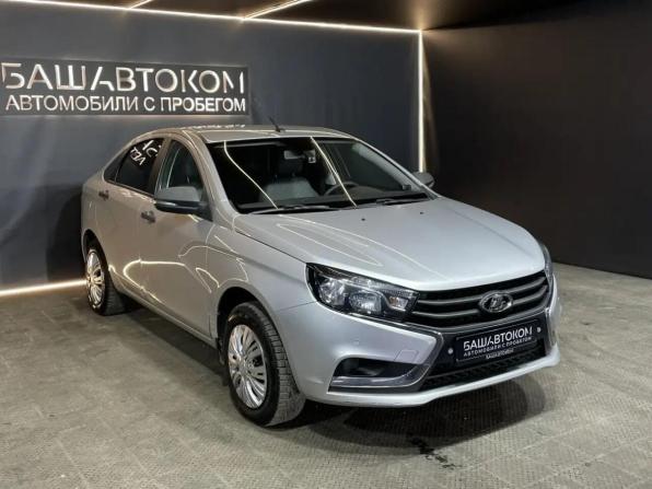 Lada (ВАЗ) Vesta I с пробегом 2019 года, цена 665 000 рублей, 117507 км, седан, Автокод Объявления