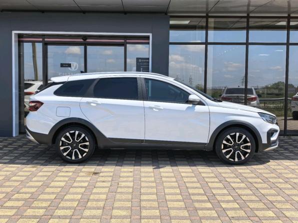 Lada (ВАЗ) Vesta I Рестайлинг (NG) с пробегом 2024 года, цена 1 535 000 рублей, 30000 км, универсал, Автокод Объявления
