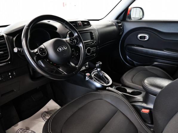 Kia Soul II Рестайлинг с пробегом 2018 года, цена 1 294 000 рублей, 155276 км, хэтчбек, Автокод Объявления