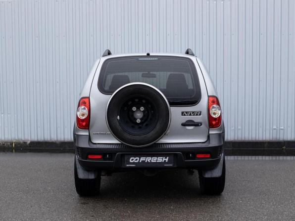 Chevrolet Niva I Рестайлинг с пробегом 2016 года, цена 819 000 рублей, 79193 км, внедорожник, Автокод Объявления