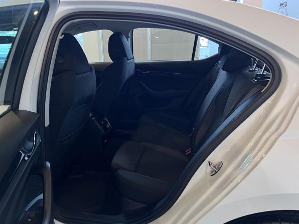 Skoda Octavia IV (A8) с пробегом 2021 года, цена 2 390 000 рублей, 103261 км, лифтбек, Автокод Объявления