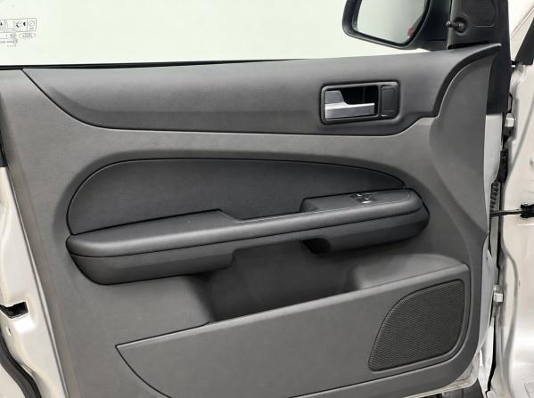Ford Focus II с пробегом 2006 года, цена 430 000 рублей, 270000 км, хэтчбек, Автокод Объявления