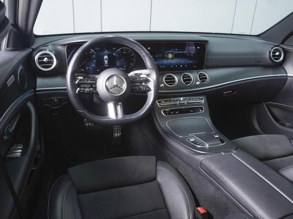 Mercedes-Benz E-Класс V (W213 S213 C238) Рестайлинг с пробегом 2021 года, цена 5 299 000 рублей, 53461 км, седан, Автокод Объявления